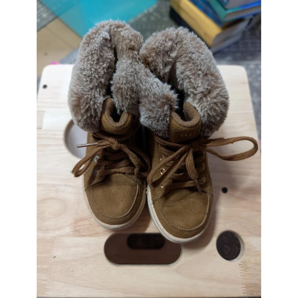 Skechers Kids Tan Faux Suede Faux Fur Trim Lace Up High Top Sneaker Boots 12345